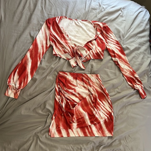 Shein Marble Two Piece - Picture 1 of 3